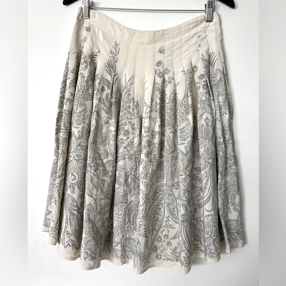 Calvin Klein Cream floral print 100% Silk Skirt